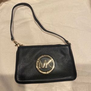 Micheal Kors wristlet